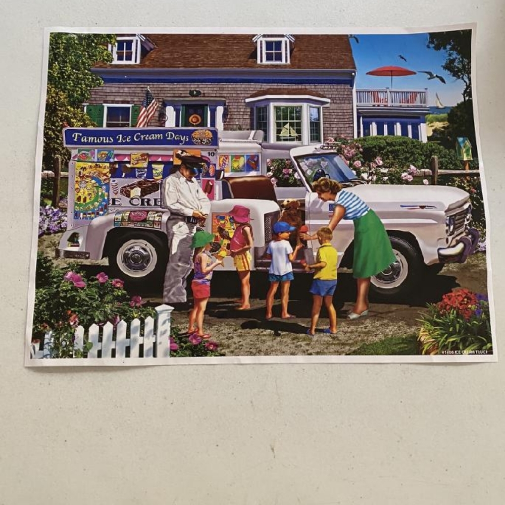 White Mountain Puzzle "Famous Ice Cream Days"